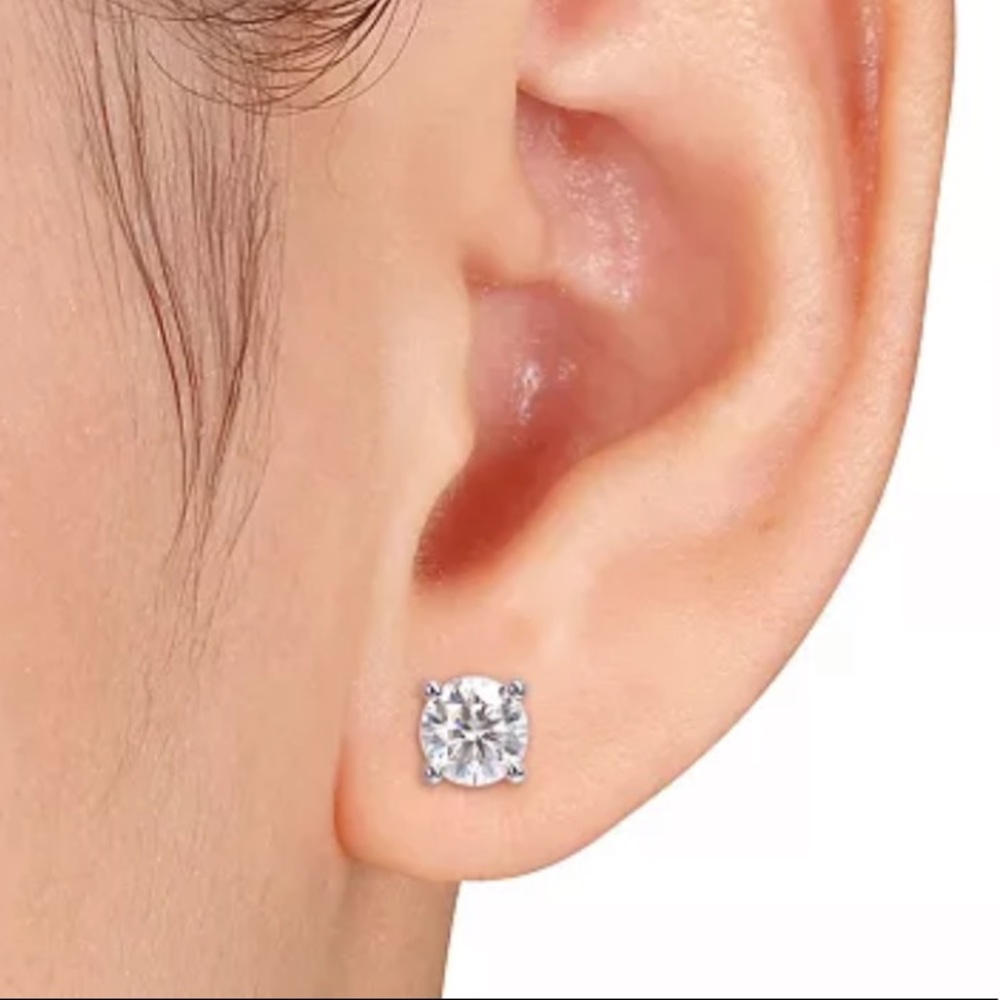 Moissanite Earrings 2 CT Total Weight NEW